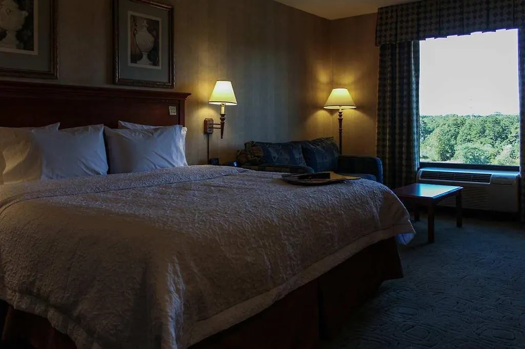 Hampton Inn Long Island-Brookhaven Farmingville 3*,