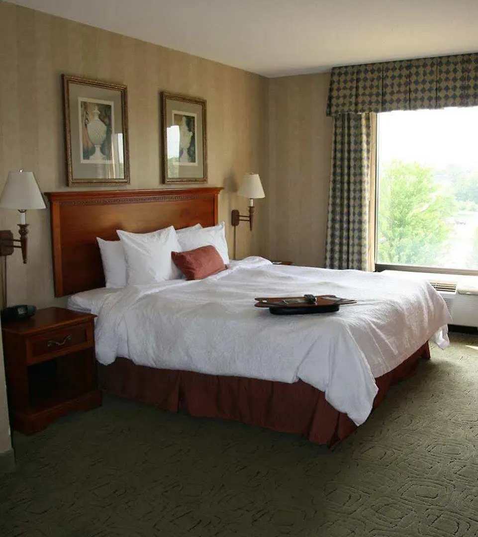 Hampton Inn Long Island-Brookhaven Farmingville Hotel