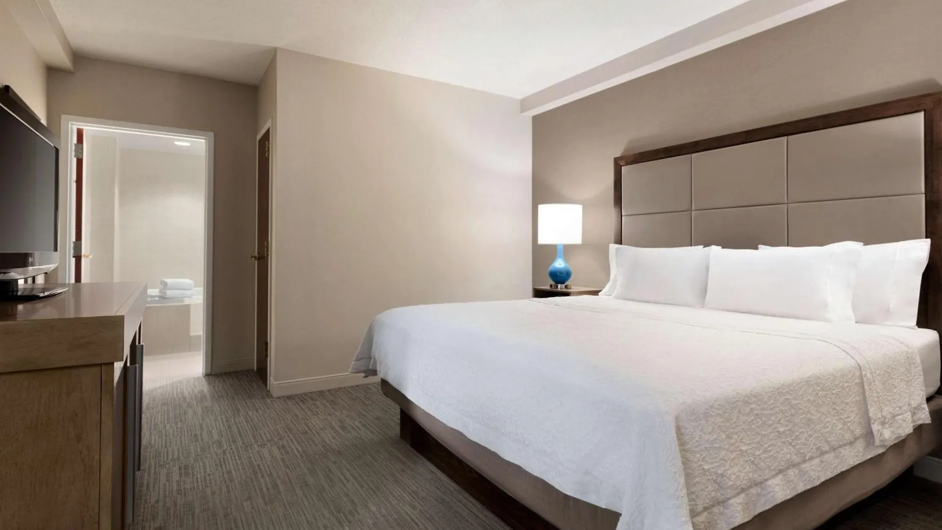 Hampton Inn Long Island-Brookhaven Farmingville Otel